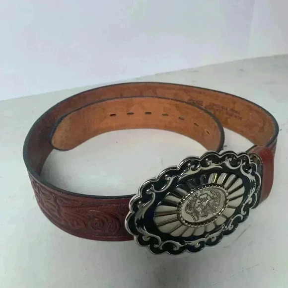 Vintage Western Style Tooled Leather Belt With Ornate Metal Buckle Kids Small - Picture 5 of 6